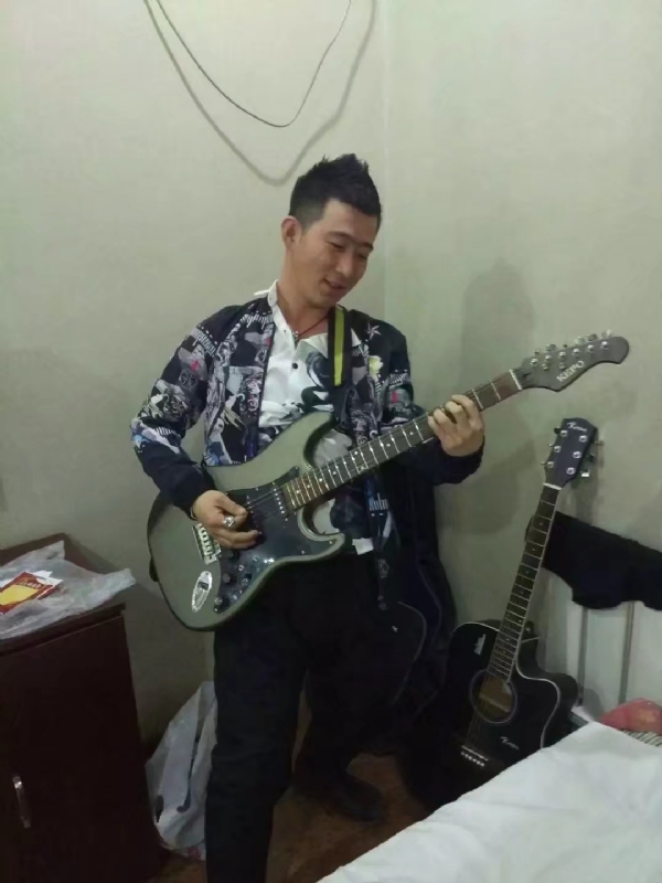 小吉他的第一张照片--南平交友网