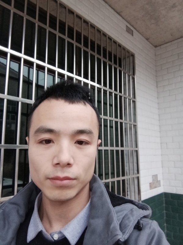 笑得那么开心的第三张照片--南平交友网