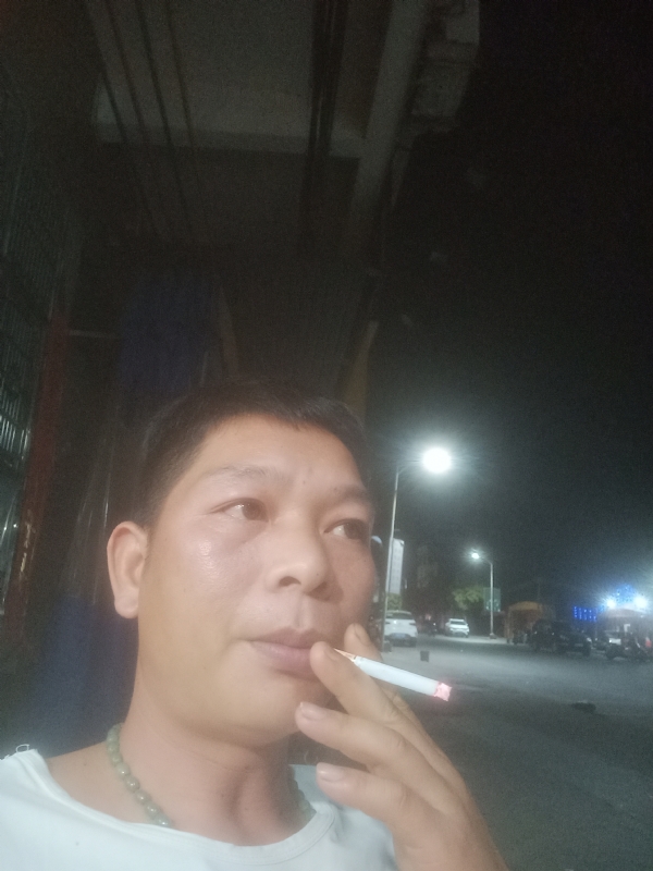 善解人意的第一张照片--南平交友网