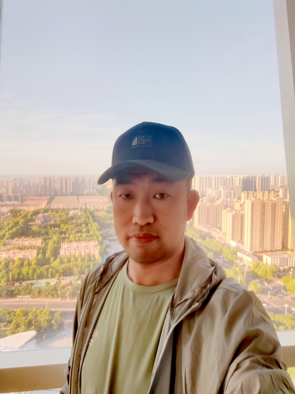 勇攀高峰的第一张照片--南平交友网